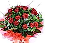 Sizlere �zel farkl� bir tanzim modeli 13 adet saf k�rm�z� bakara g�l buketi