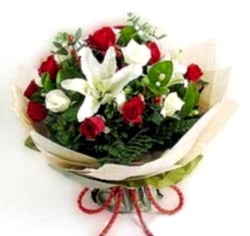 Ankara Ba�lum �i�ek�i firma �r�n�m�z g�ller ve kazablanka buketi