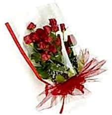 Ankara �i�ek�ilik g�rsel �i�ek modeli firmam�zdan sade ve etkileyici g�l buketi