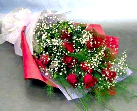 12 adet g�lden yatay buket Ankara Ostim �i�ek g�nder en �ok sat�lan �r�n�m�z