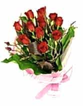 Sevgililer g�n� �i�e�i 11 adet essiz kalitede kirmizi g�l