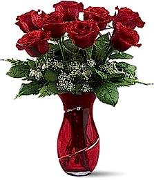 Vazo i�inde 8 adet kirmizilar i�inde g�ller