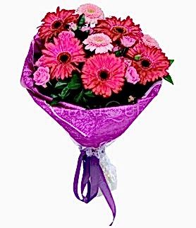 kar���k gerbera �i�e�i buketi buket modeli