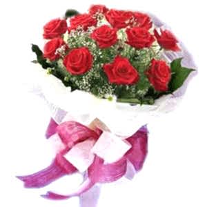 Sincan �i�ek�ileri firmam�zdan 11 adet k�rm�z� g�llerden buket modeli