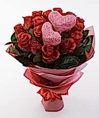 12 adet k�rm�z� g�l ve 2 adet kalp �ubuk Ankara 14 �ubat sevgililer g�n� �i�ek