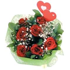 Ankara internetten �i�ek sat��� 7 adet k�rm�z� g�l ve 2 adet kalp �ubuk