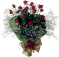 Ankara Ostim �i�ek firmas�ndan 11 adet k�pk�rm�z� g�l buketi