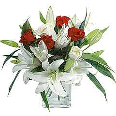 vazo i�erisinde 4 g�l 2 adet kazablanka Ankara online �i�ek g�nderme sipari�