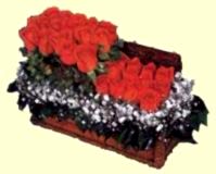 Ben farkl� bir �r�n g�ndermek istiyorum diyor iseniz sand�kta s�ral� katl� g�ller Ankara �i�ek g�nder firmas� �ahane �r�n�m�z